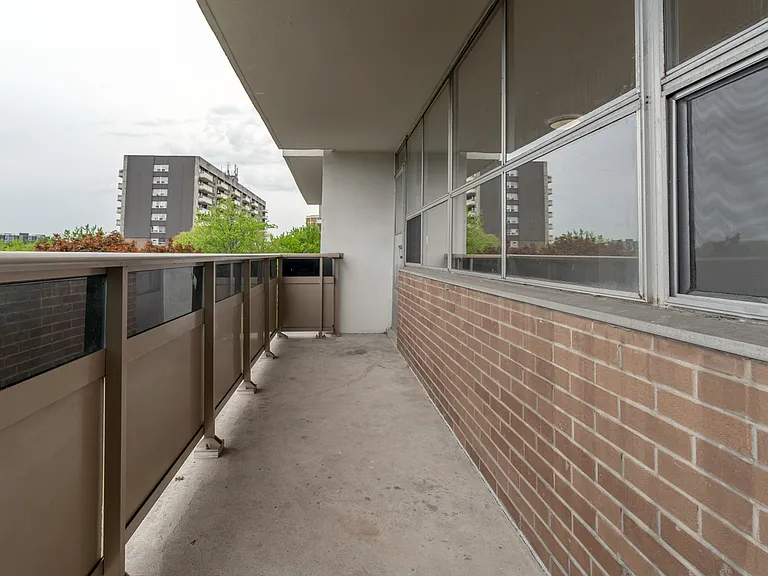 310 Niska Rd — Photo 13
