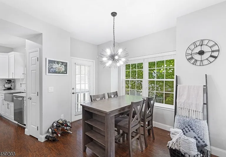 2202 Yardley Pl — Photo 6