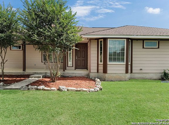 3rd image of 1105 County Road 3822