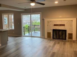 205 W Edgewood St, Springfield, MO 65807