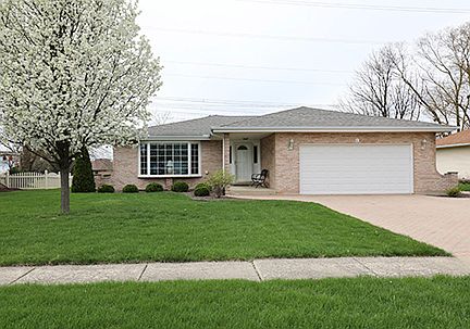 1st image of 9 Honey Ln