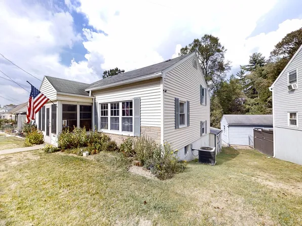 1147 Avalon Rd, Fairmont, WV 26554