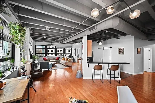 878 Peachtree St NE Photo 1