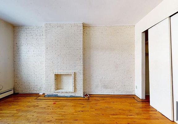 4th image of 306 E 93rd St APT 2D
