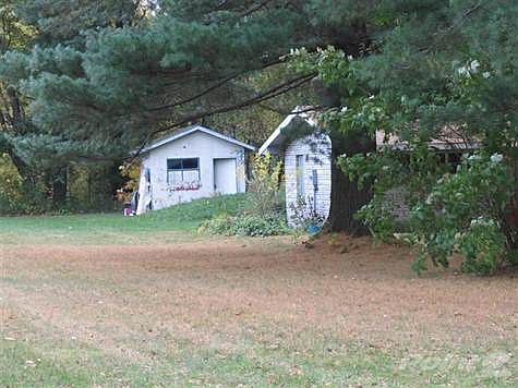 2nd image of 4595 Fikes Rd