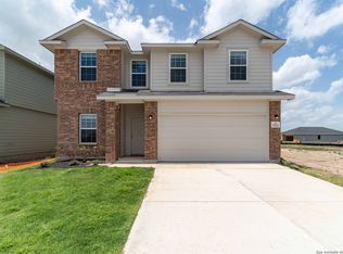 5222 Clarence Field, Von Ormy, TX 78073