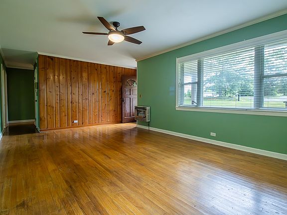 4th image of 113 Cochran Rd