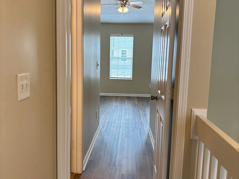 453 Filmore Dr — Photo 17