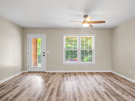 5th image of 315 Owens St APT B