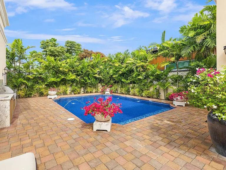 4520 Kahala Ave — Photo 46