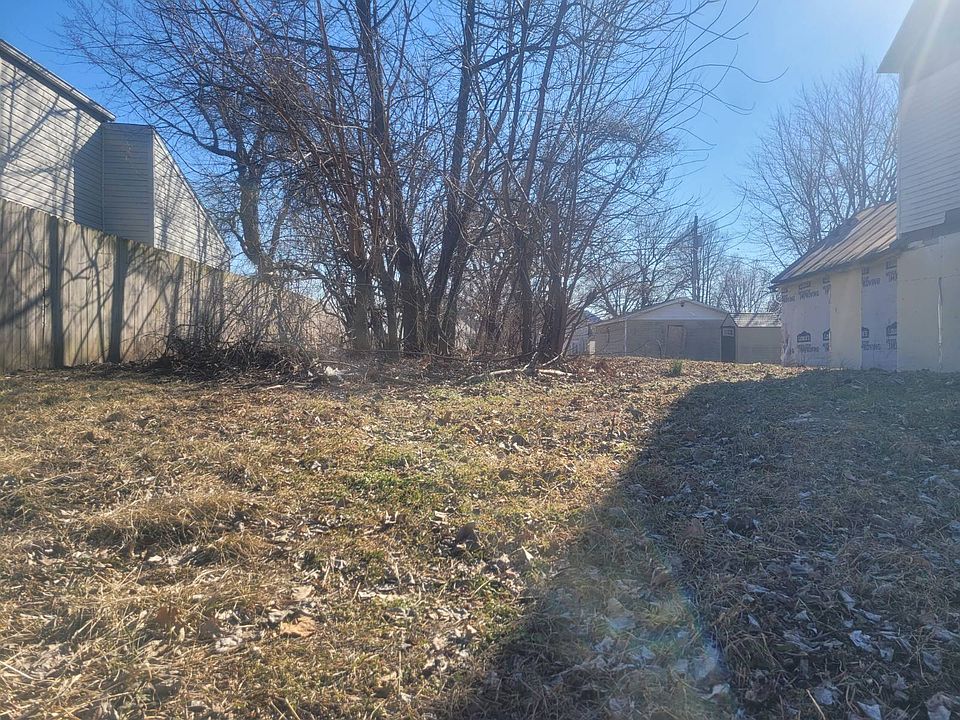 1st image of 534 Monroe St