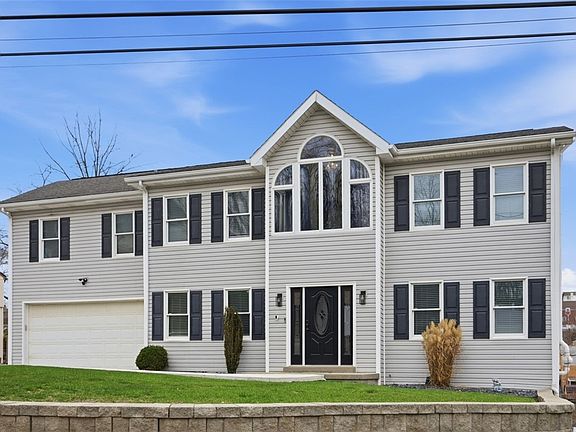 2nd image of 643 Lamarido St