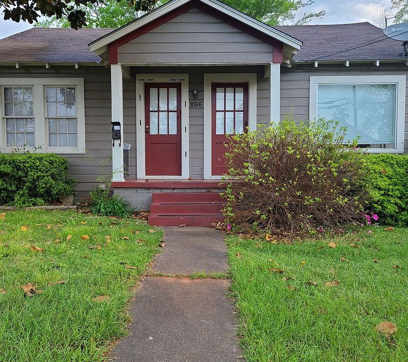 1st image of 205 Wettermark St
