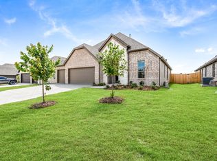 510 Cristo Range Dr, Greenville, TX 75402