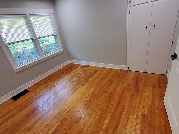 5th image of 410 Fairfield Ave NW #Ss