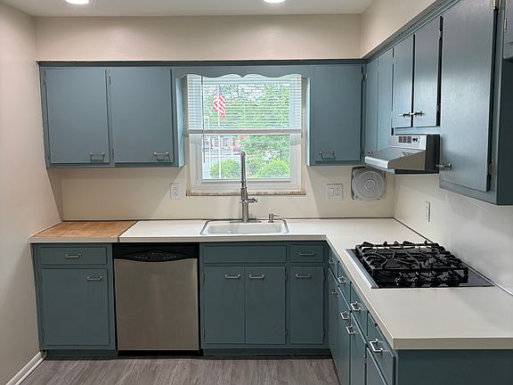 2nd image of 2518 Spruce St Floor 2