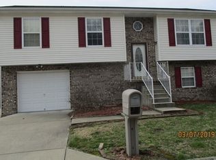 13 Whispering Pines Ln, Huntington, WV 25704