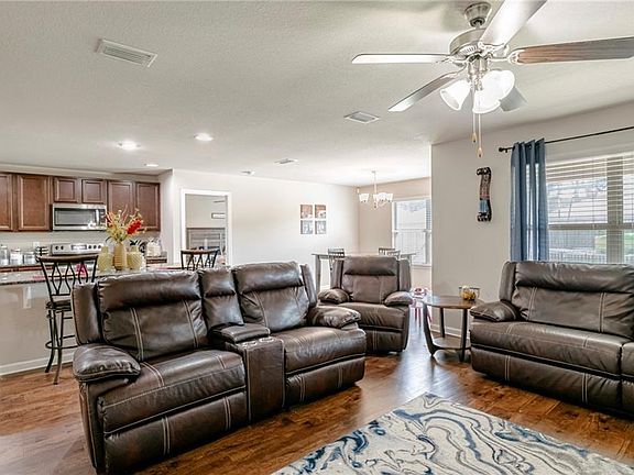 5th image of 1244 Fairlawn Dr