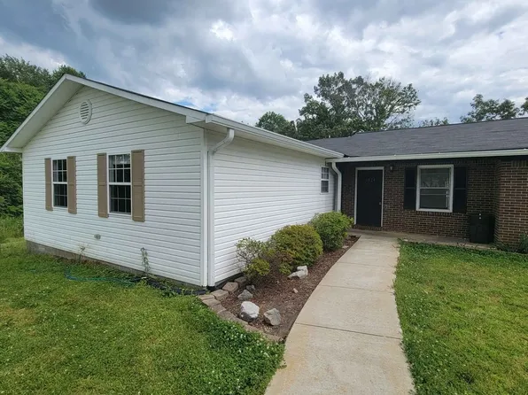 6424 Bunker Hill Rd #B, Cookeville, TN 38506