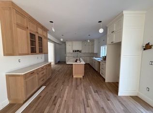 120 Maple St, Stow, MA 01775