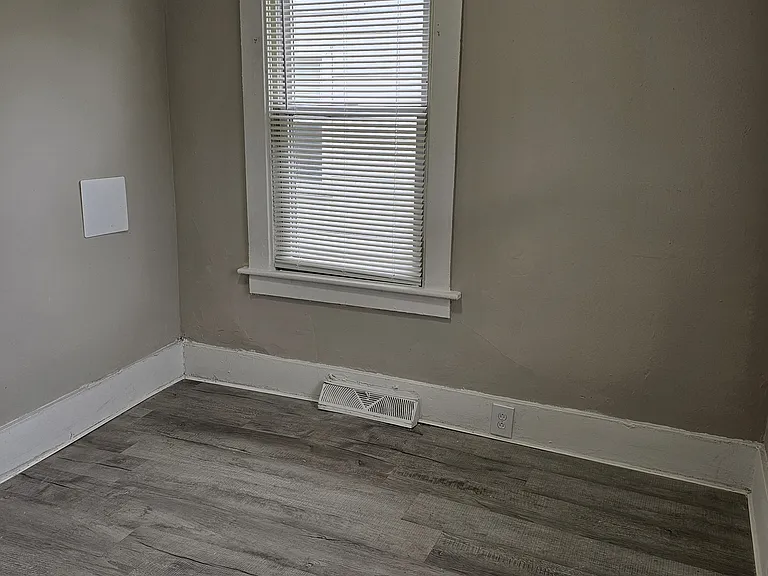 7503 Toepfer Rd #1 — Photo 20
