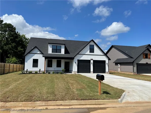 3005 Fairway Hamlet Ct, Fort Smith, AR 72908