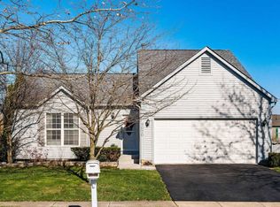 9070 Longstone Dr, Lewis Center, OH