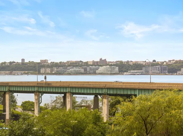 120 Riverside Boulevard image 8 of 16