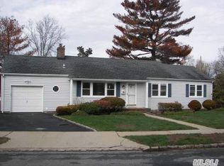 3 Ripple Water Ave, Massapequa, NY 11758