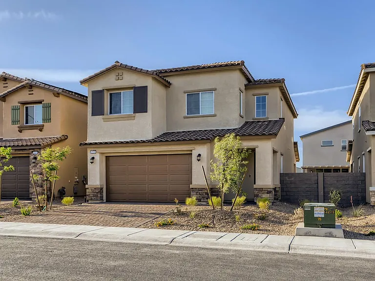 4208 Bayley Skye Ave — Photo 2