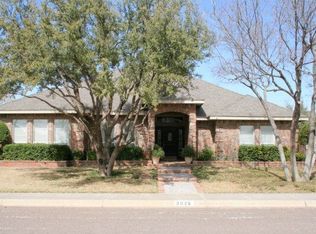 3926 Edgebrook Ct, Midland, TX 79707
