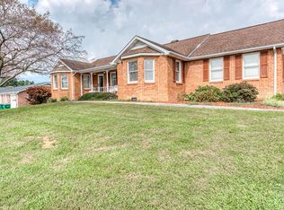 19488 Stone Mountain Rd, Abingdon, VA 24210