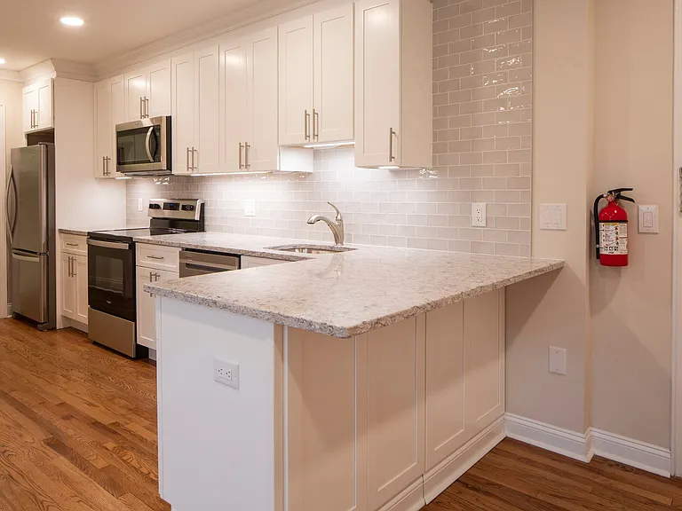 The Parkview at Polifly: In-Unit Washer & Dryer, Heat and Water Included, and Cat & Dog Friendly — Photo 40