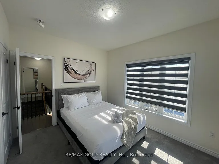537 Veterans Dr — Photo 16