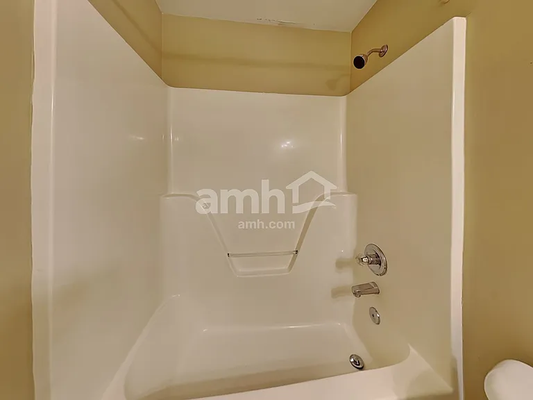 1068 Blairfield Dr — Photo 16