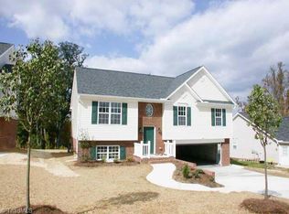 37 Hickswood Frst, High Point, NC 27265