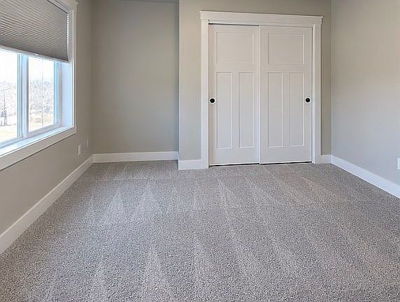 2nd image of 2521 Park Ridge Dr