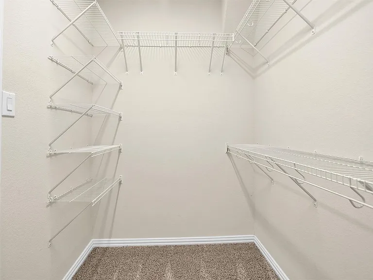 223 Shoreview Dr — Photo 32
