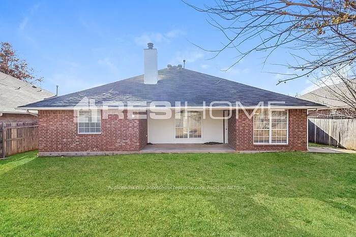 1413 NW 183rd St — Photo 13