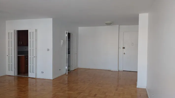 Rented by Manhattan Flats | media 8