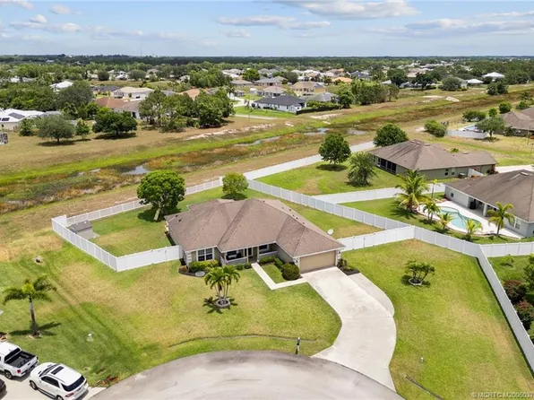 5863 NW Jannebo Ct, Port Saint Lucie, FL 34986