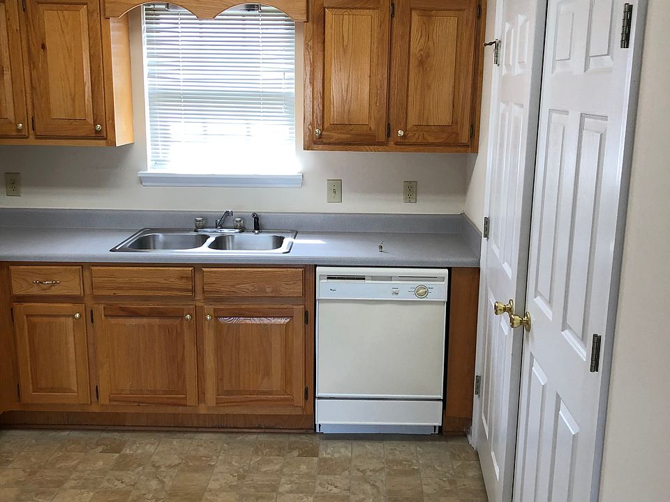 1st image of 27 Blackberry Ln #702