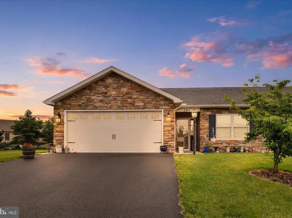 261 Matthew Dr #306, Chambersburg, PA 17201