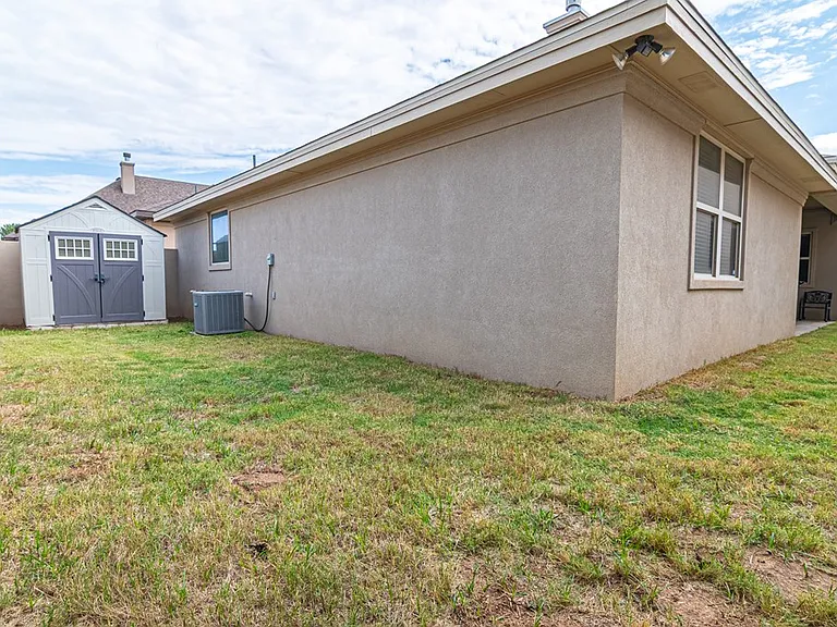 5329 Bella Pl — Photo 25