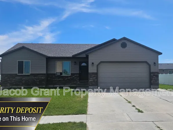 3030 Golden Rod Dr, Idaho Falls, ID 83401