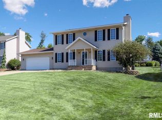 1011 Valley View Dr, Fulton, IL 61252