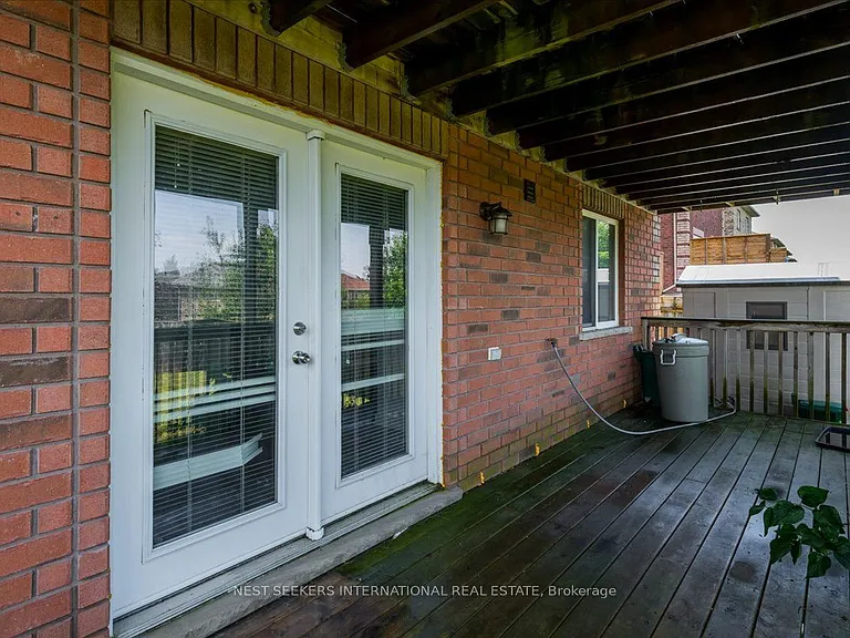 116 Courtney Cres #LOWER LEVEL — Photo 2