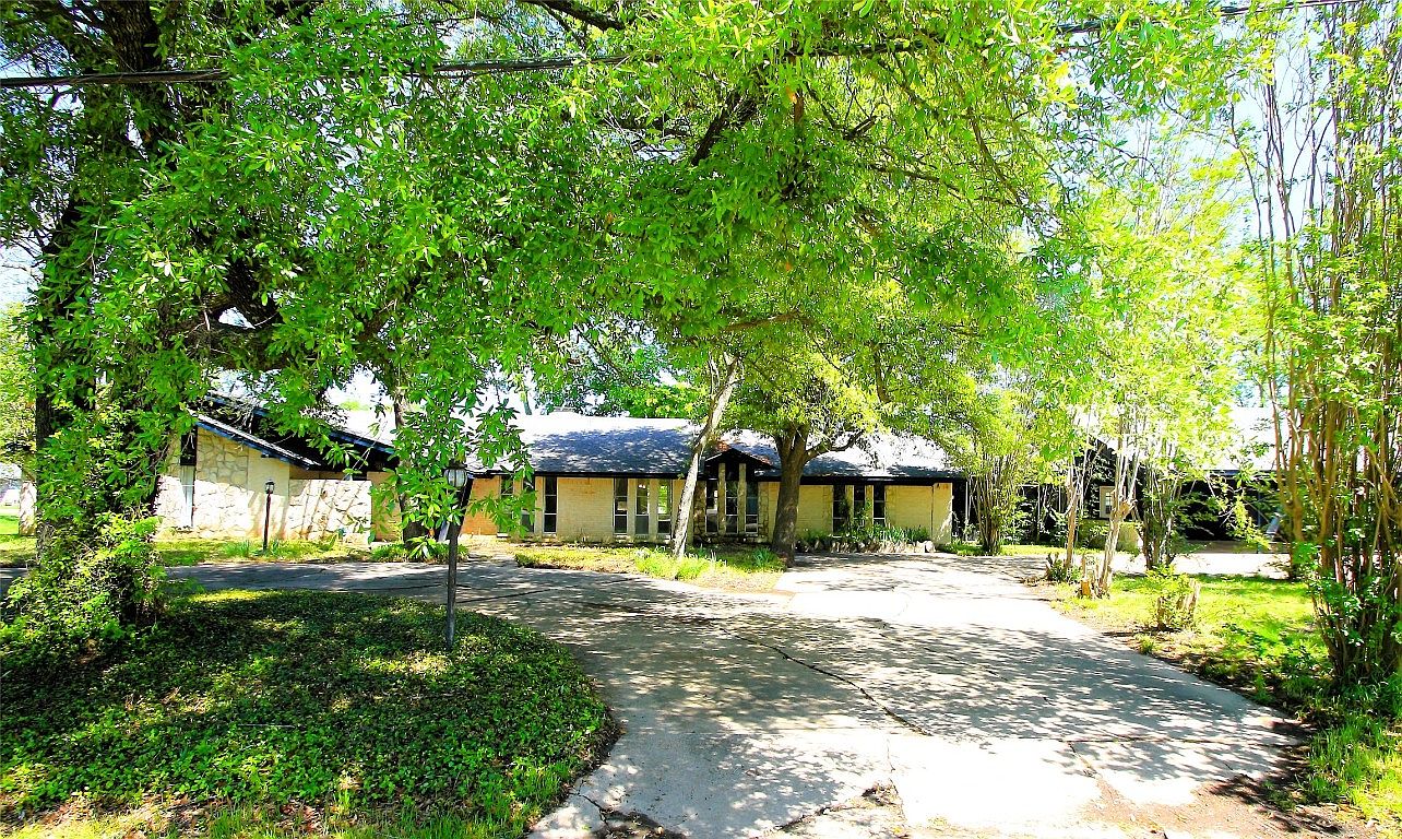 226 Monroe St, Deport, TX 75435 Zillow