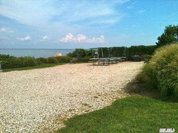 5th image of 1705 Plum Island Ln