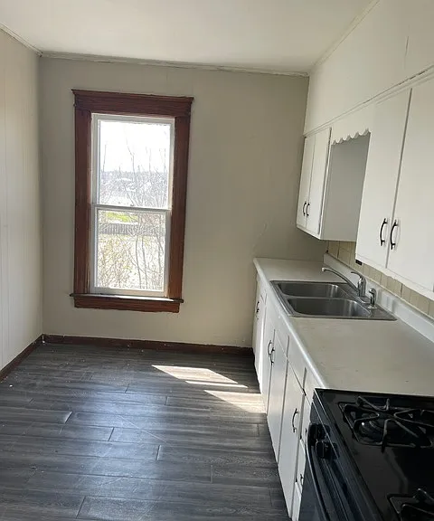 434 1/2 S State Ave — Photo 14